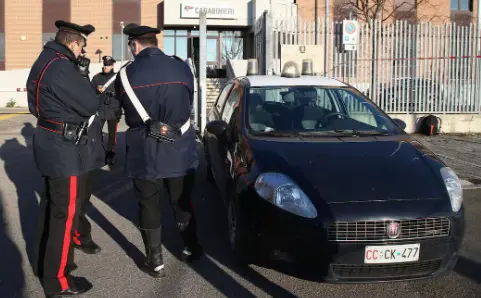 Un detenido en Italia tras presentarse en comisaría con cadáver de su mujer en el maletero