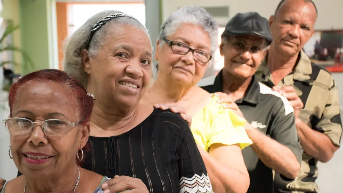 Dominicana envejece: menos niños, más mayores