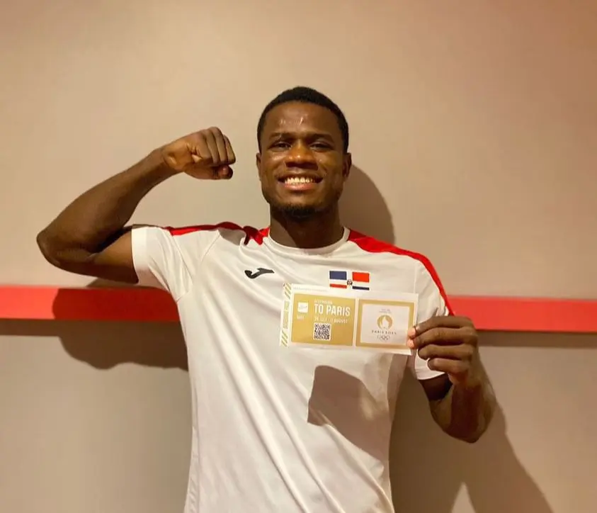 Cristian Pinales clasifica para los Juegos Olímpicos de Paris 2024