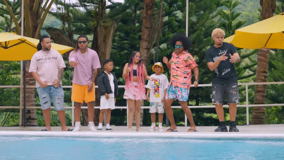 Nfasis, y los hermanos Angi y Angel Fire conquistan YouTube con La Piscina