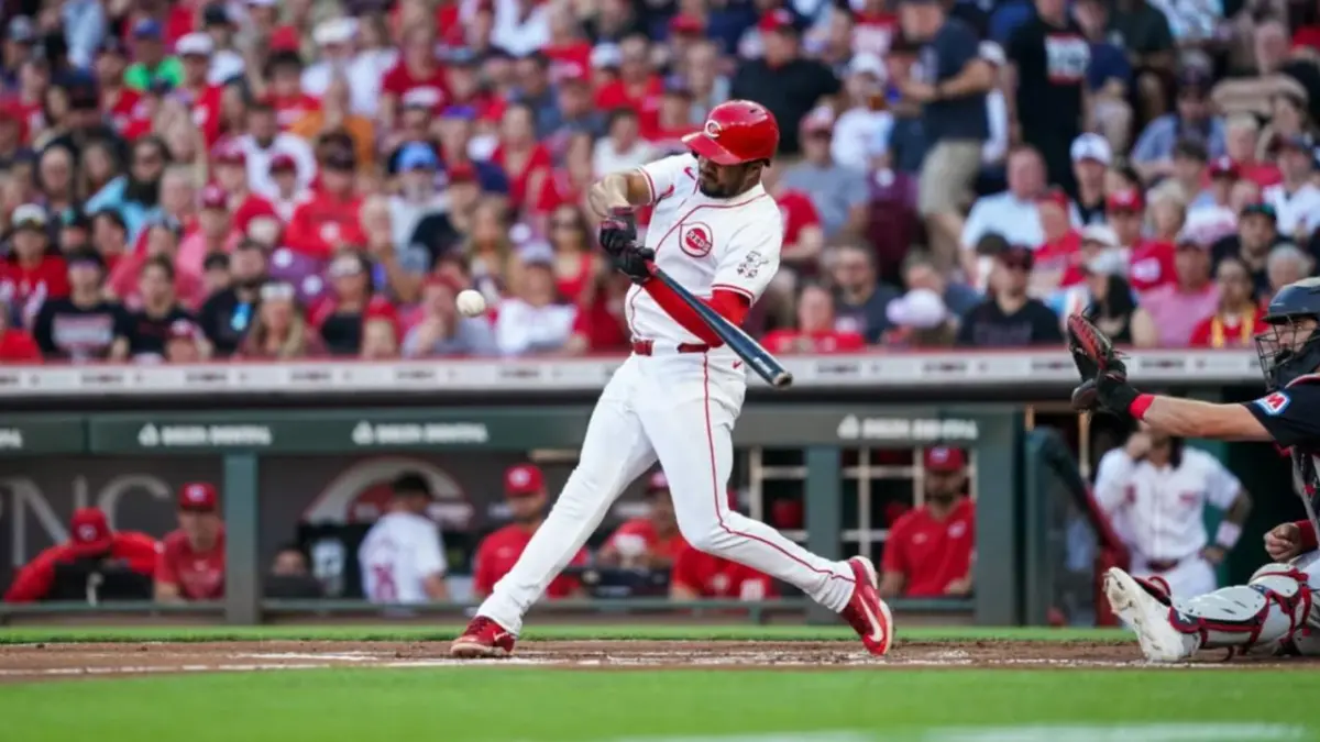 Poder de Jeimer Candelario le da triunfo a los Rojos de Cincinnati