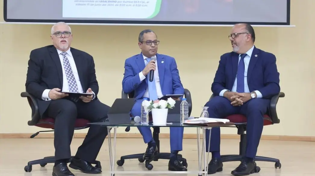 Universidad Católica Santo Domingo impulsa el debate académico Careo Jurisprudencial