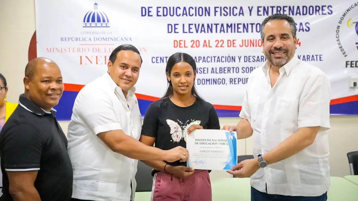 Clausuran Curso de Capacitación Nivel 1 para profesores educación física y entrenadores