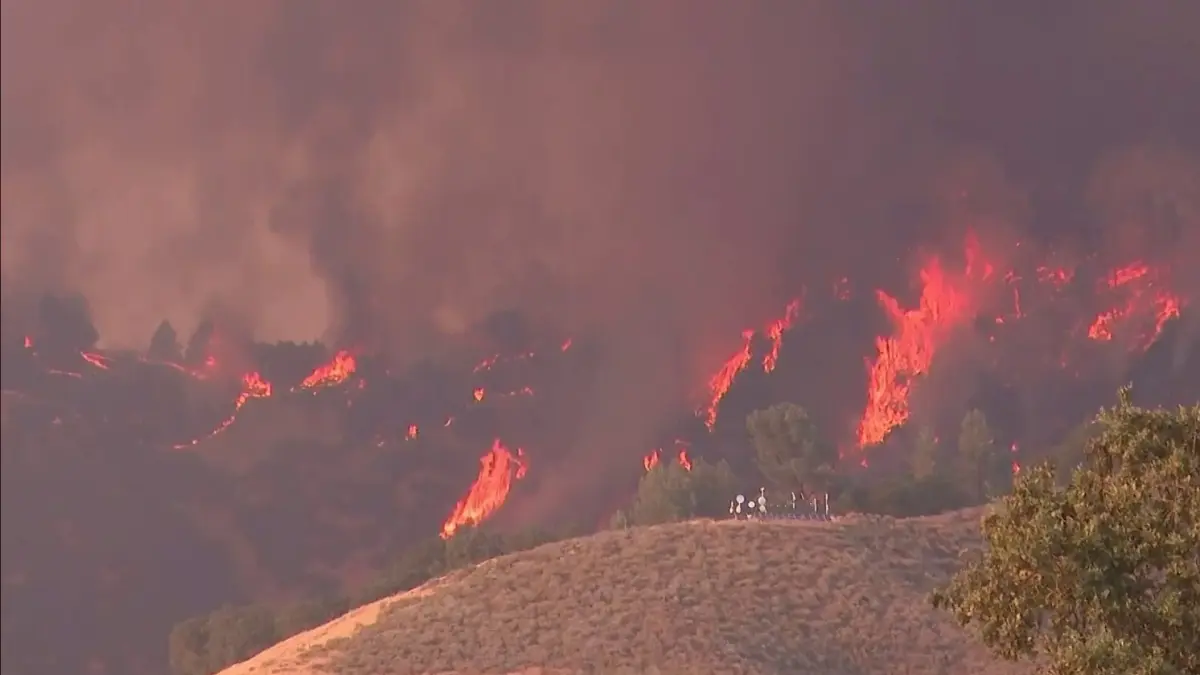 Mayor fuego en California amenaza a Neverland, el que fuera el rancho de Michael Jackson