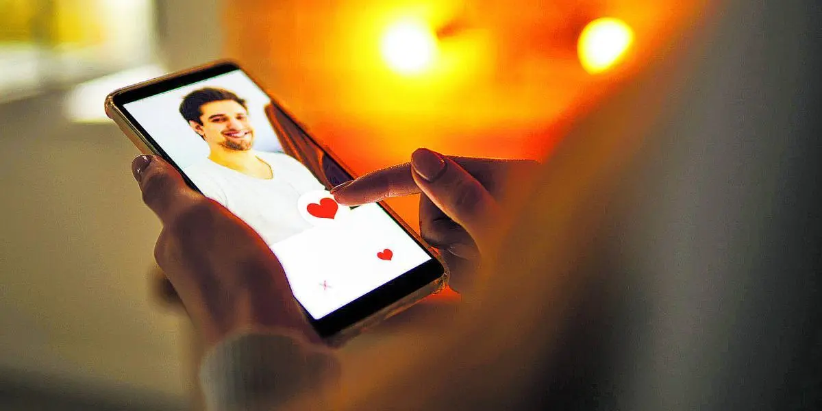 Crean una app de citas que muestra el historial financiero