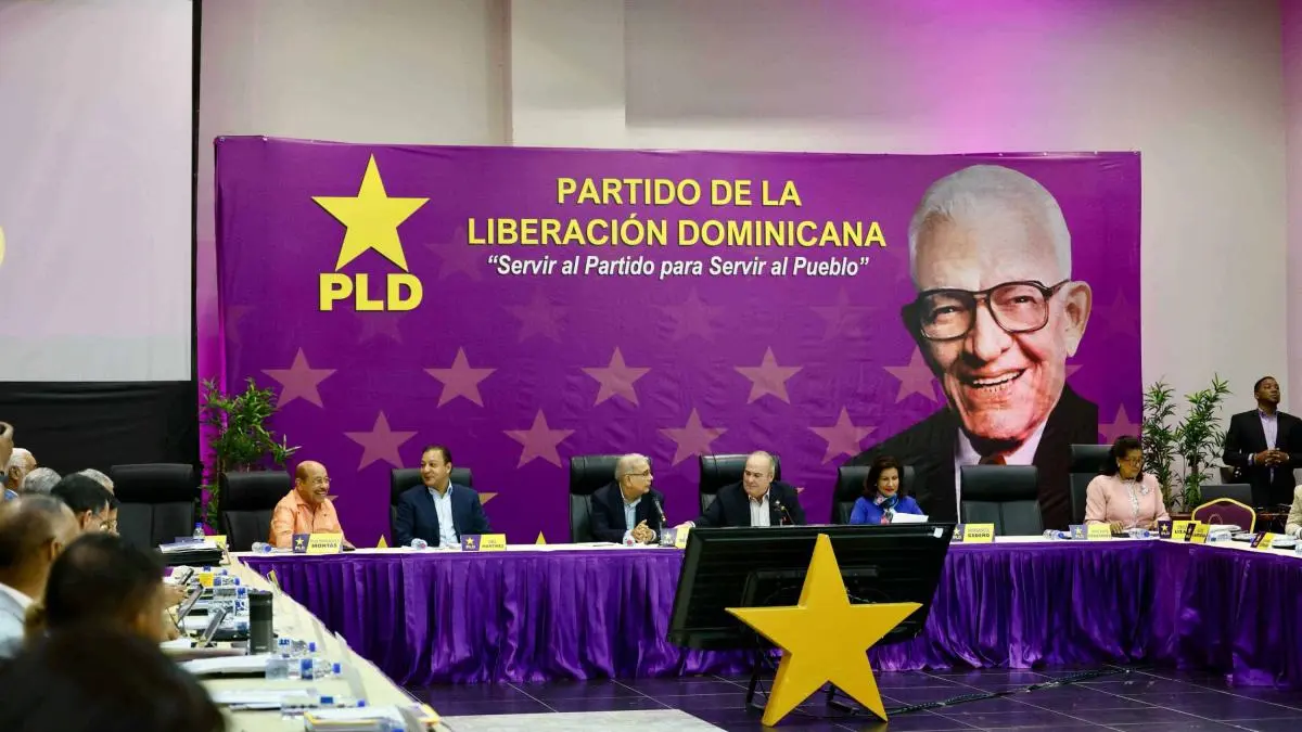 El PLD inicia el proceso para renovar su dirección tras el declive electoral