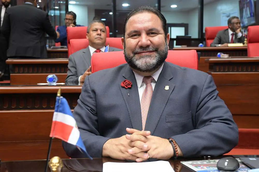 ¿En que utilizó el senador de La Vega los recursos del barrilito?