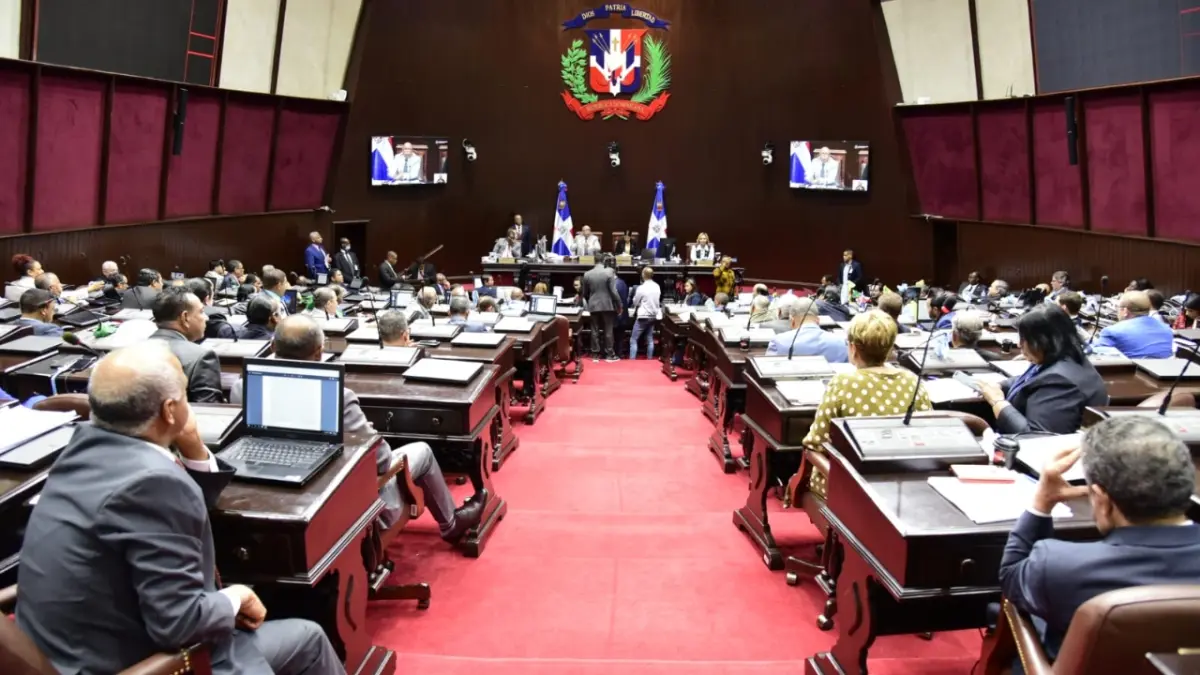 Comisión Especial que estudia Código Penal suspendió reunión donde analizarían observaciones