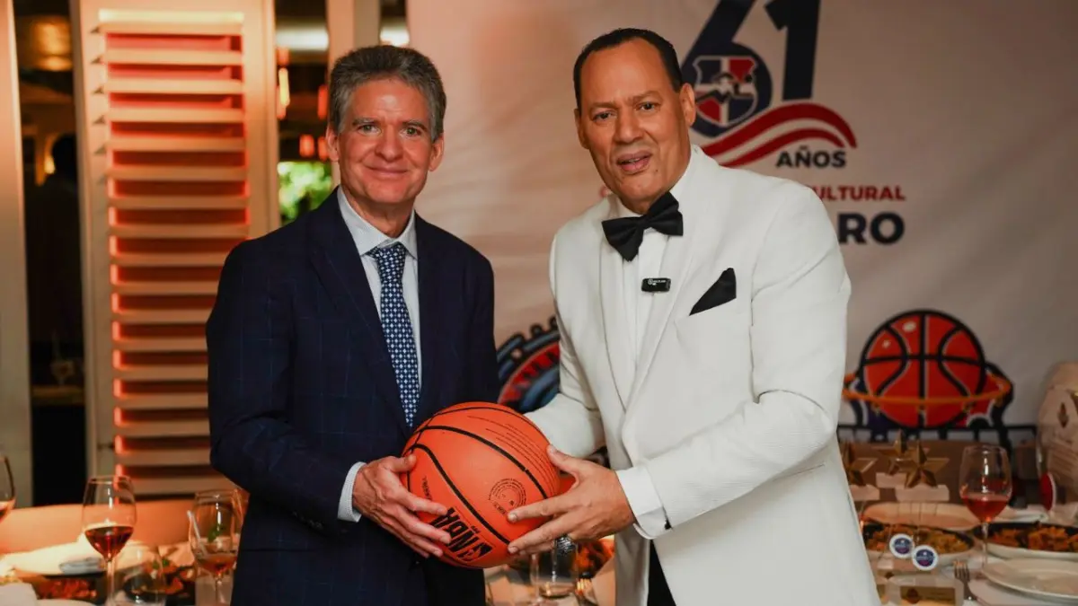 José Alfredo Corripio dice que Club San Lázaro es un ejemplo para la juventud