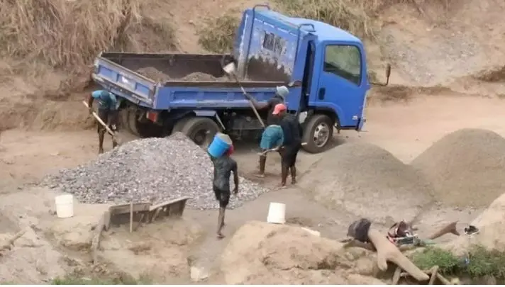 MIREX solicita informe al Ministerio de Defensa y Recursos Naturales sobre extracción en río Masacre por haitianos