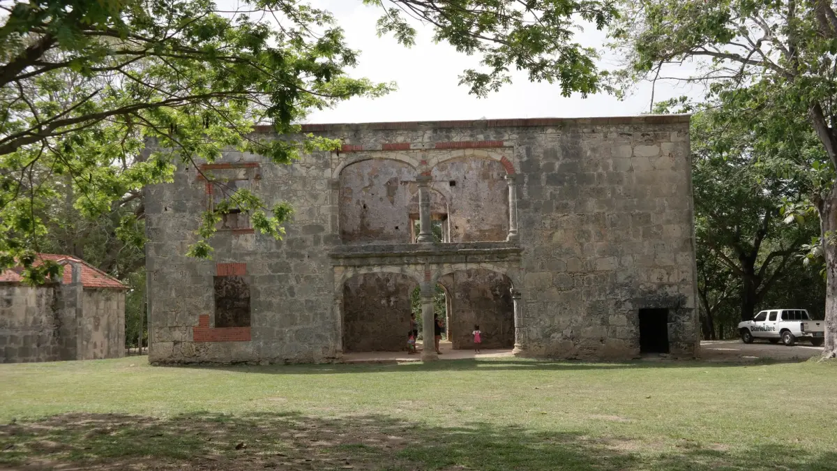 Ruinas de Engombe: Patrimonio cultural con potencial turístico sin explotar en SDO