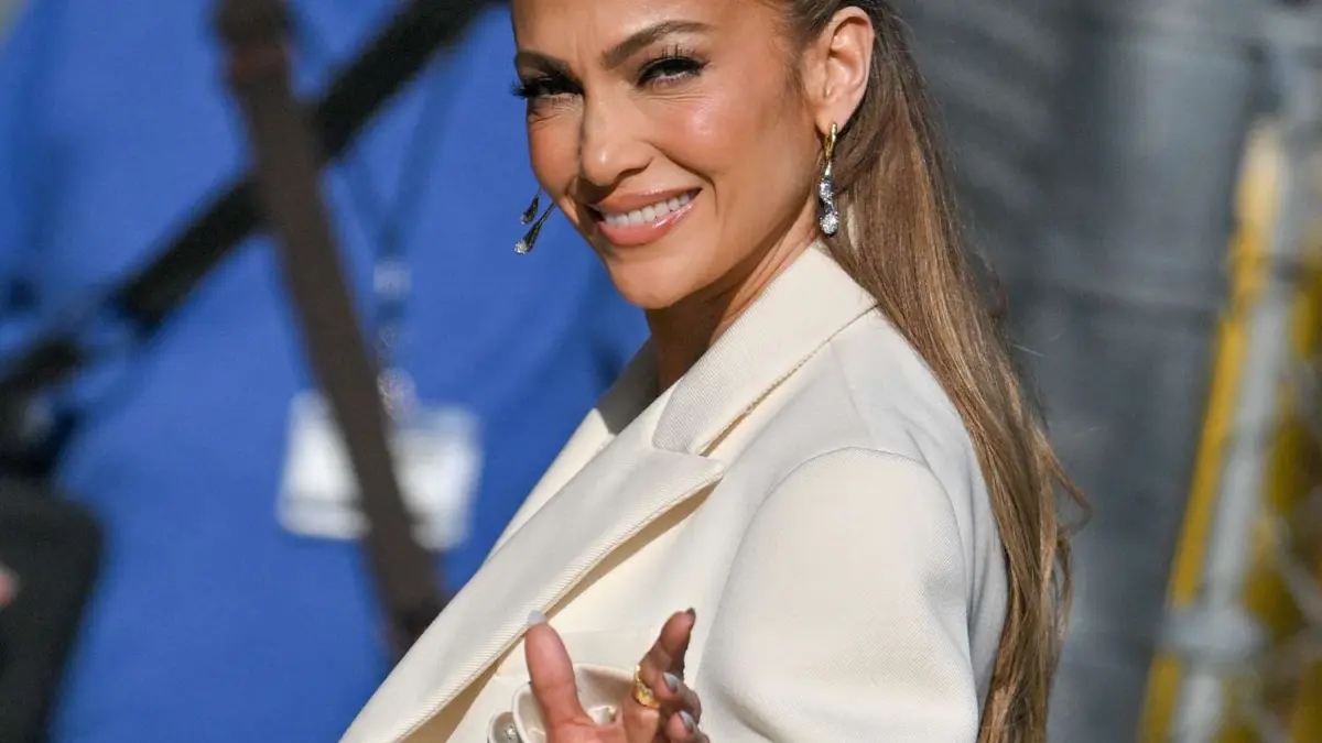 Jennifer López celebra la vida, hoy cumple 55 años