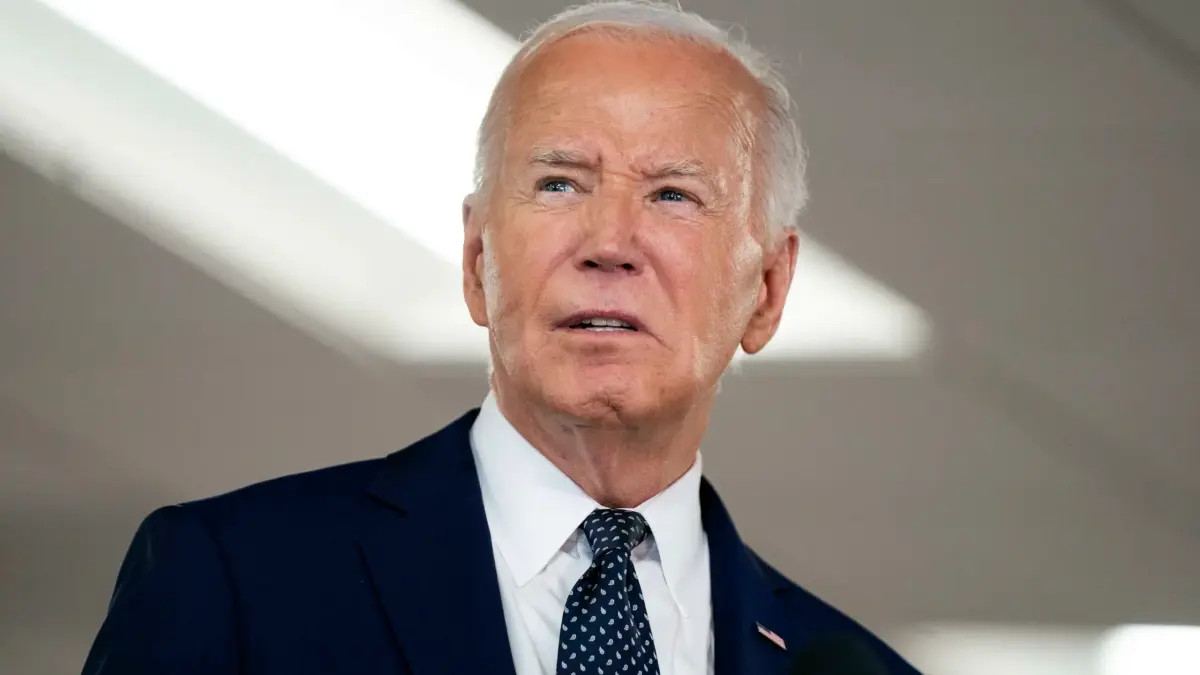 Biden olvida el nombre de su secretario de Defensa