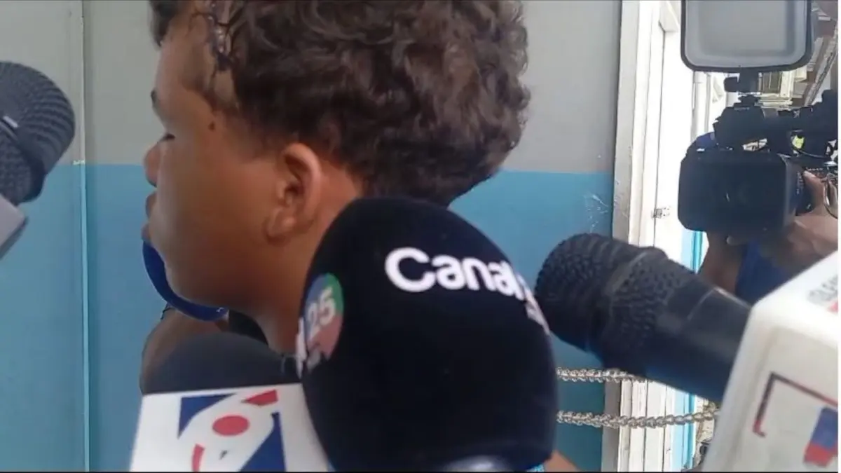 Hombre hiere y golpea menor y a la madre por 100 pesos