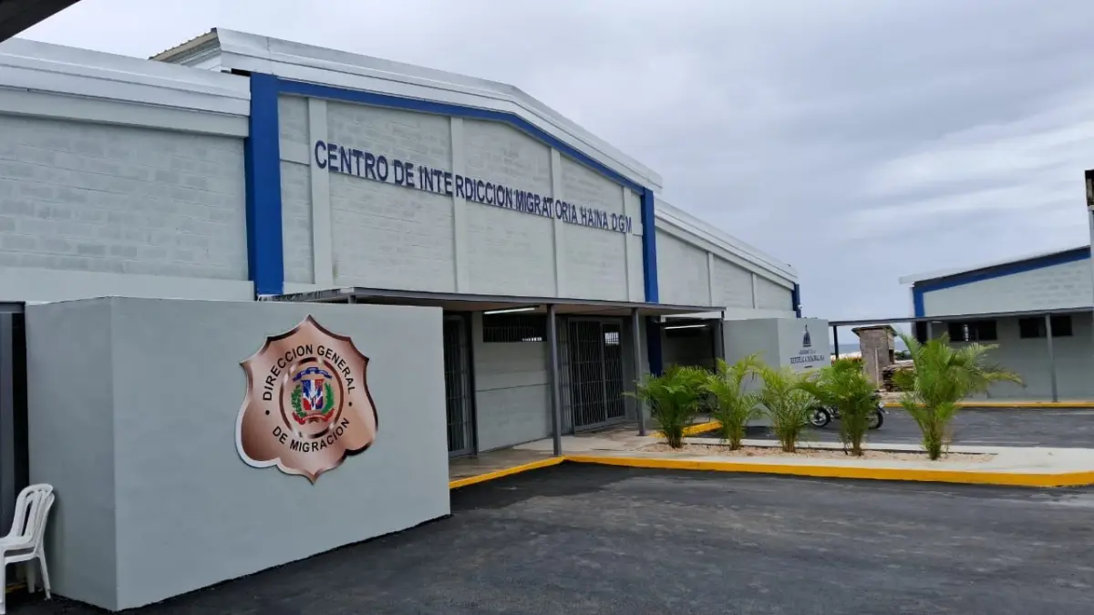 Abinader inaugura Centro de Procesamiento Interdicción Migratoria