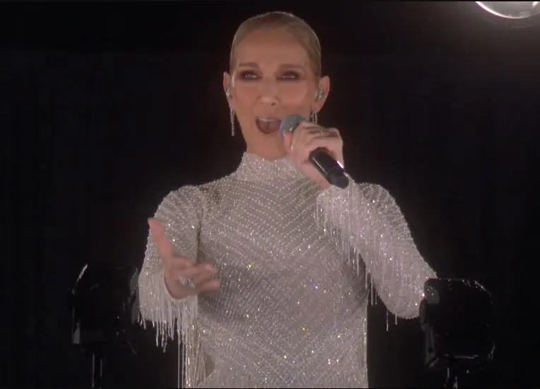 Voz de Céline Dion reaparece en la apertura de los Juegos Olímpicos