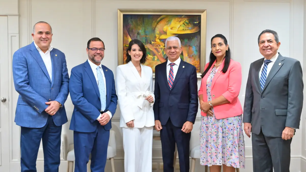 Jessica Hasbun reconocida con medalla presidencial de EE.UU. por Orgullo de Quisqueya