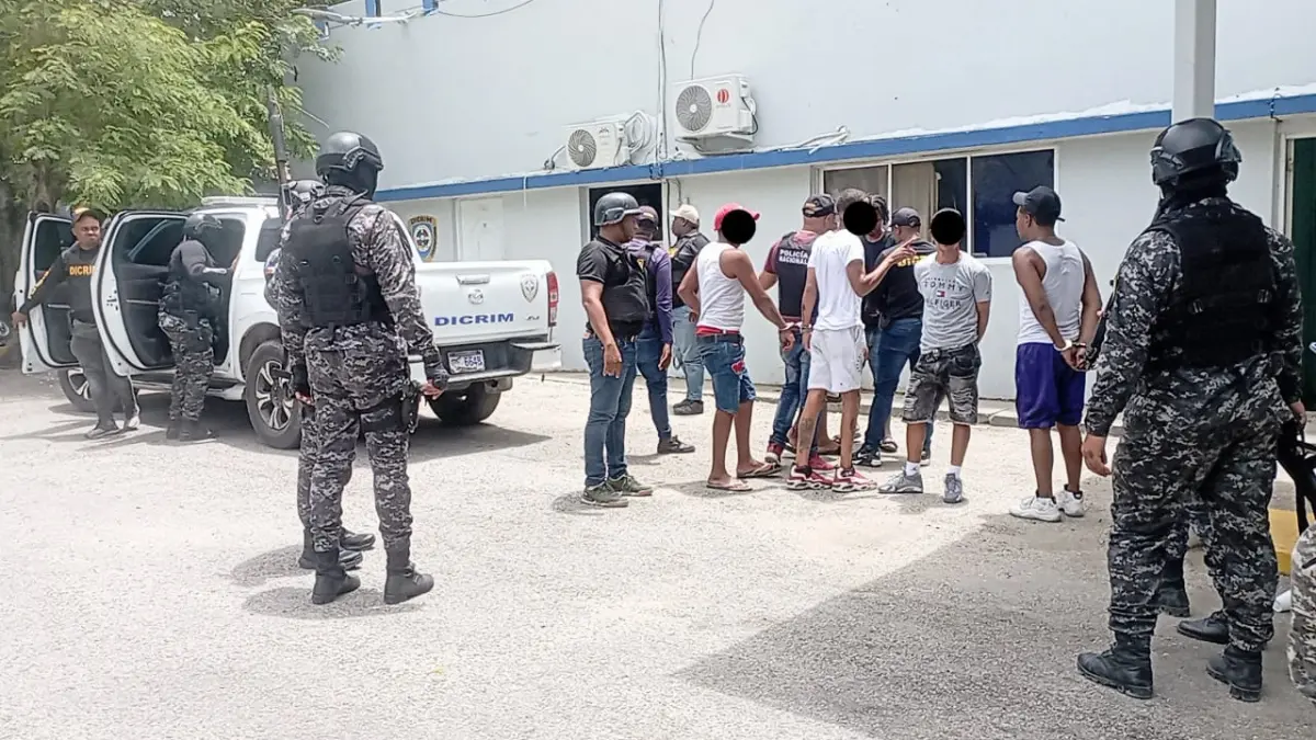 Se entregan hombre acusado de sustraer pasola junto a otros dos