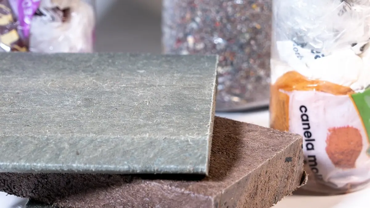 Botellitas entregadas en Plásticos por Escolares serán convertidas en mobiliario urbano