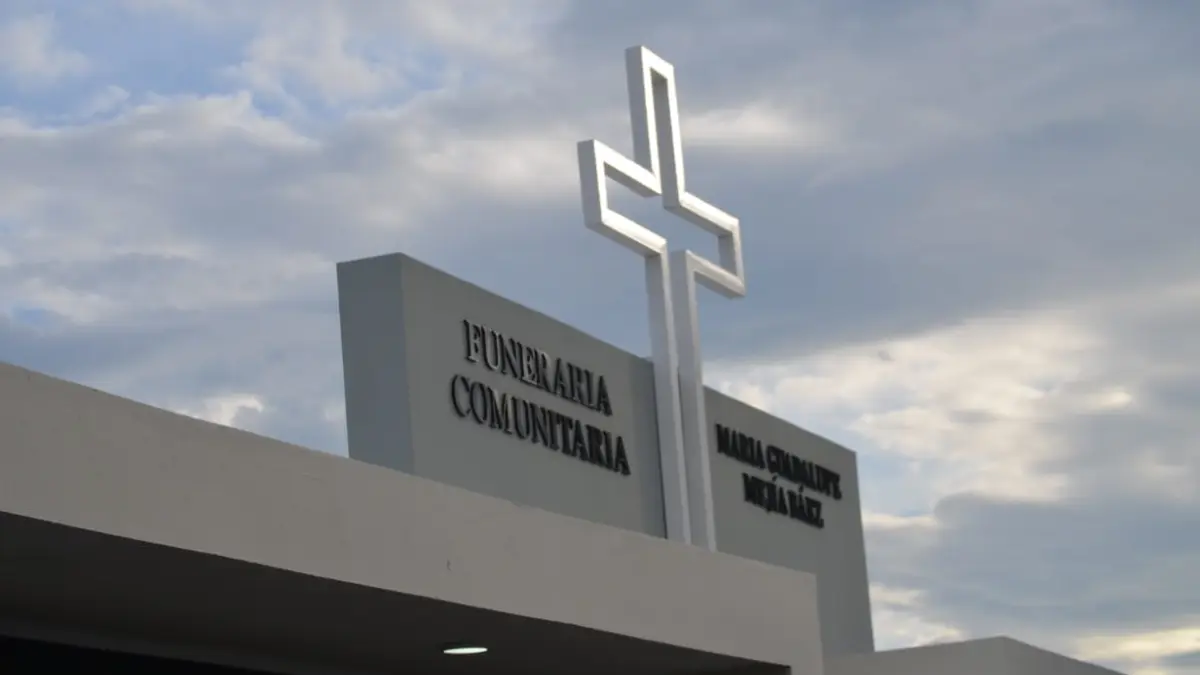 Desarrollo Provincial entrega Funeraria Municipal del Naranjo San José de Ocoa
