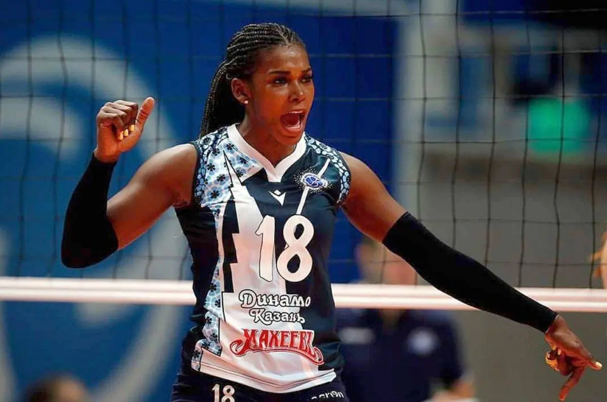 Bethania de la Cruz anuncia su retiro oficial