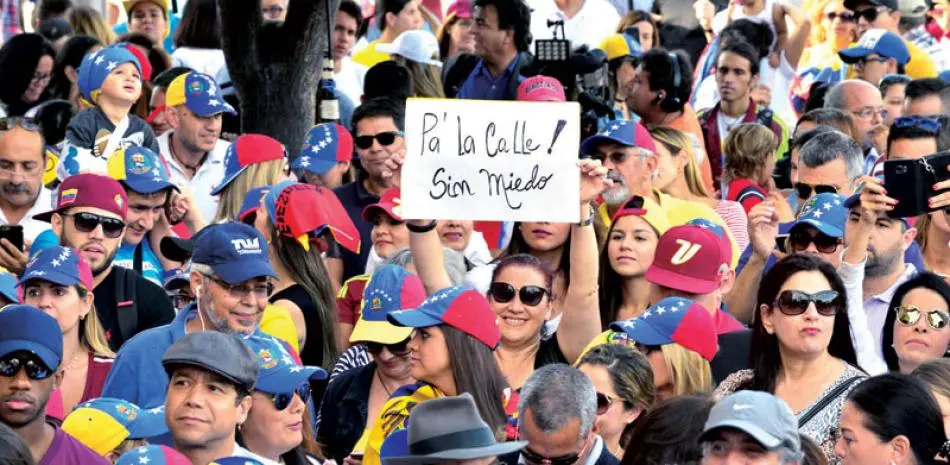 Venezolanos en Miami mantienen el apoyo a opositores y claman por una intervención militar