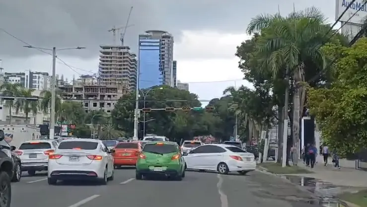 Continúan las fallas en los semáforos del Distrito Nacional