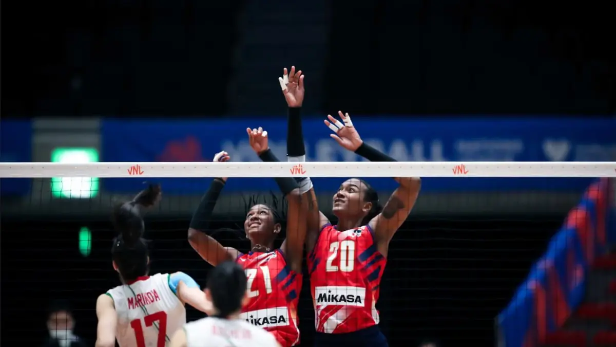 Brayelin y Jineiry Martínez, Reinas del Caribe, sufren en París muerte de su tío Soterio Ramírez