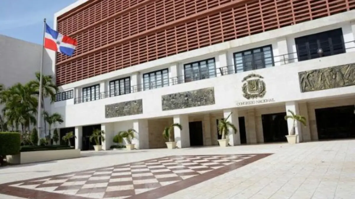 Senadores y diputados rechazan propuesta de que el congreso sea unicameral