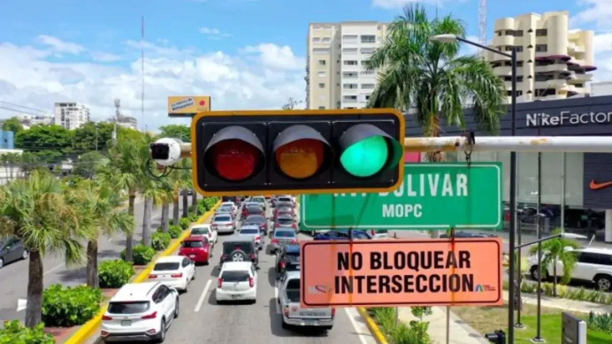 Intrant anuncia restablecimiento de los semáforos en el Distrito Nacional