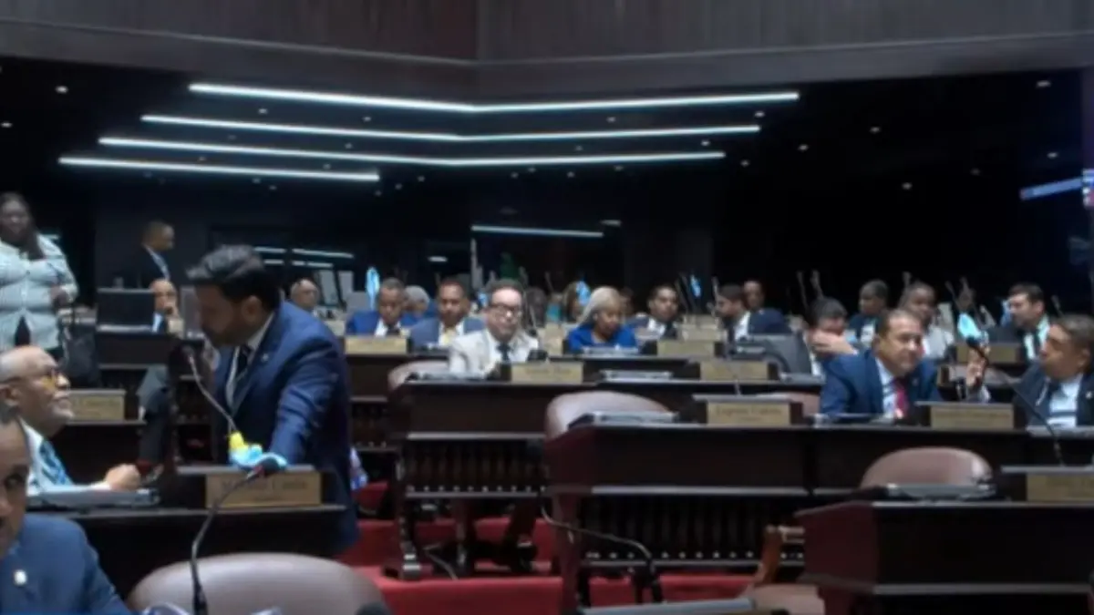 ¡Como atentado contra la democracia! califican legisladores la iniciativa de eliminar curules en la Cámara de Diputados