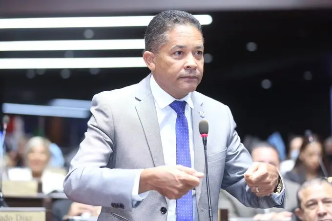 Fiscal del PRM archiva investigación por violación de estatutos al diputado Eugenio Cedeño