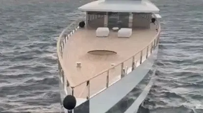 Yate de Steve Jobs colisiona con otro