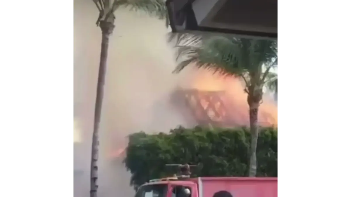 Al menos treinta casas destruidas por incendio en barrio de Asunción en Paraguay