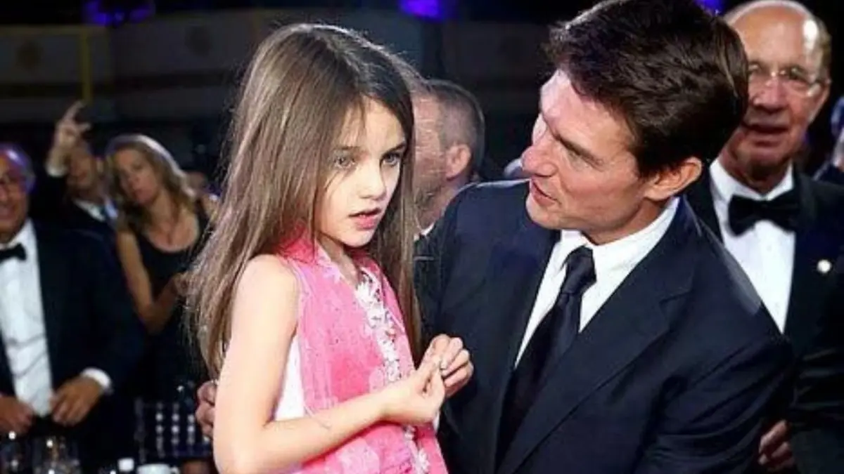Tom Cruise financia la educación universitaria de su hija Suri en Carnegie Mellon a pesar de 11 años de distanciamiento