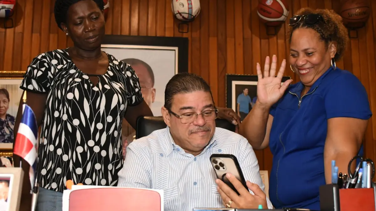 Camacho a Pinales y Alcántara: Ustedes son parte de los mejores atletas del mundo