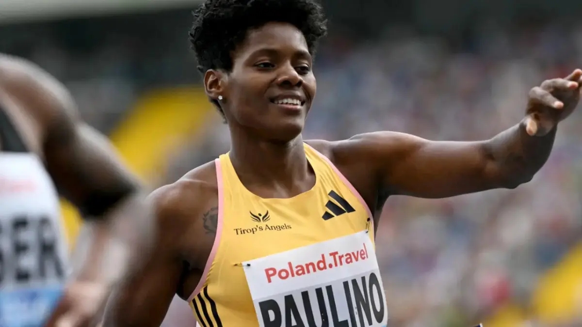 Ministro de Deportes felicita a Marileidy por su triunfo en 400 metros de la Liga Diamante 