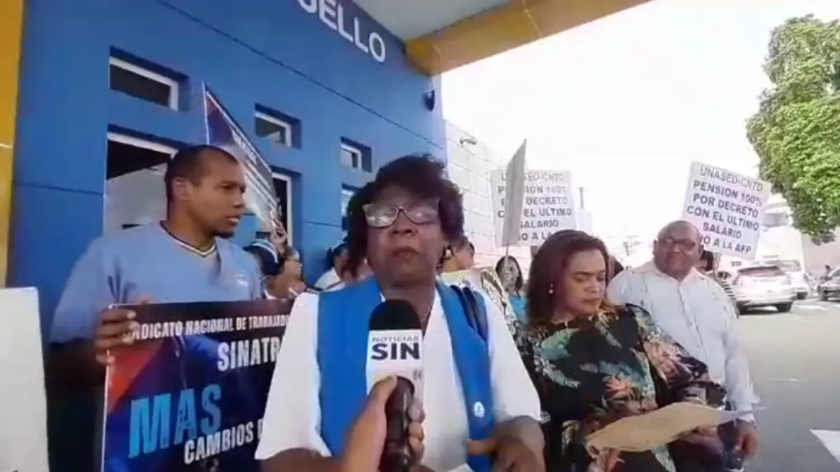 Gremios de enfermería realizan gran plantón en hospitales del Gran Santo Domingo