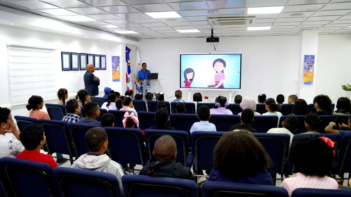 IDOPPRIL agasaja hijos de colaboradores con encuentro infantil de verano