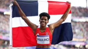 Marileidy Paulino con oro en París al ser coronada como la reina de los 400 metros planos