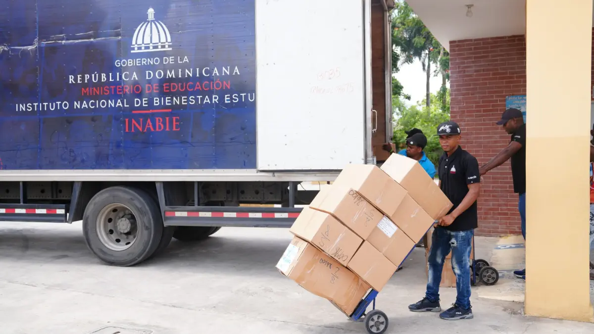 INABIE dice completó entrega de más de 1.8 millones de kits de utilería escolar