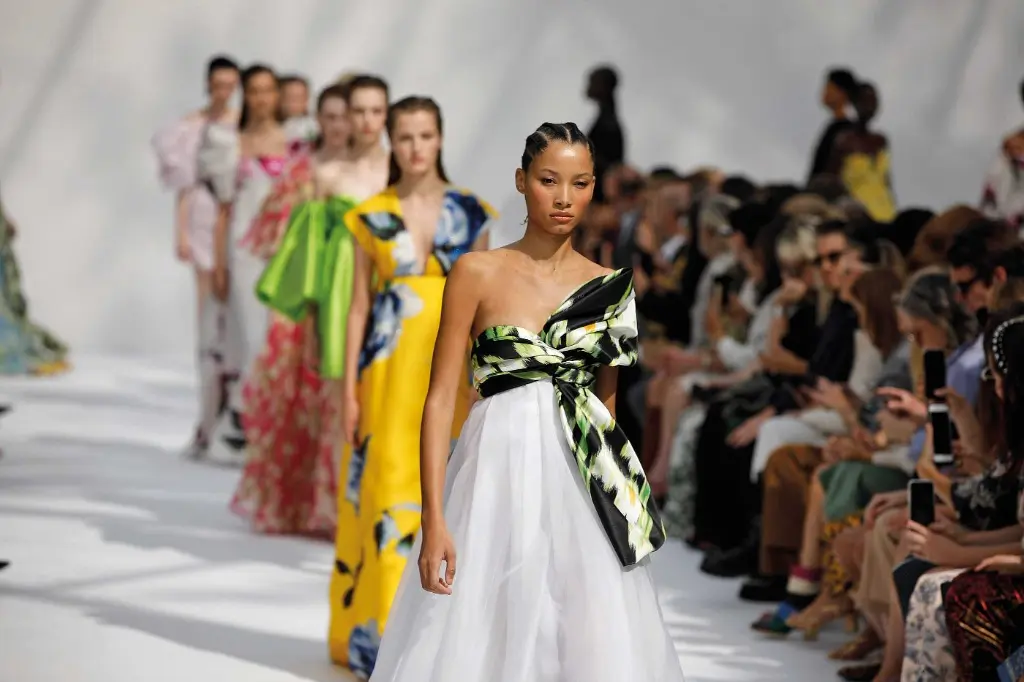 Cinco íconos de la moda que trascendieron en la historia que continúan marcando tendencia