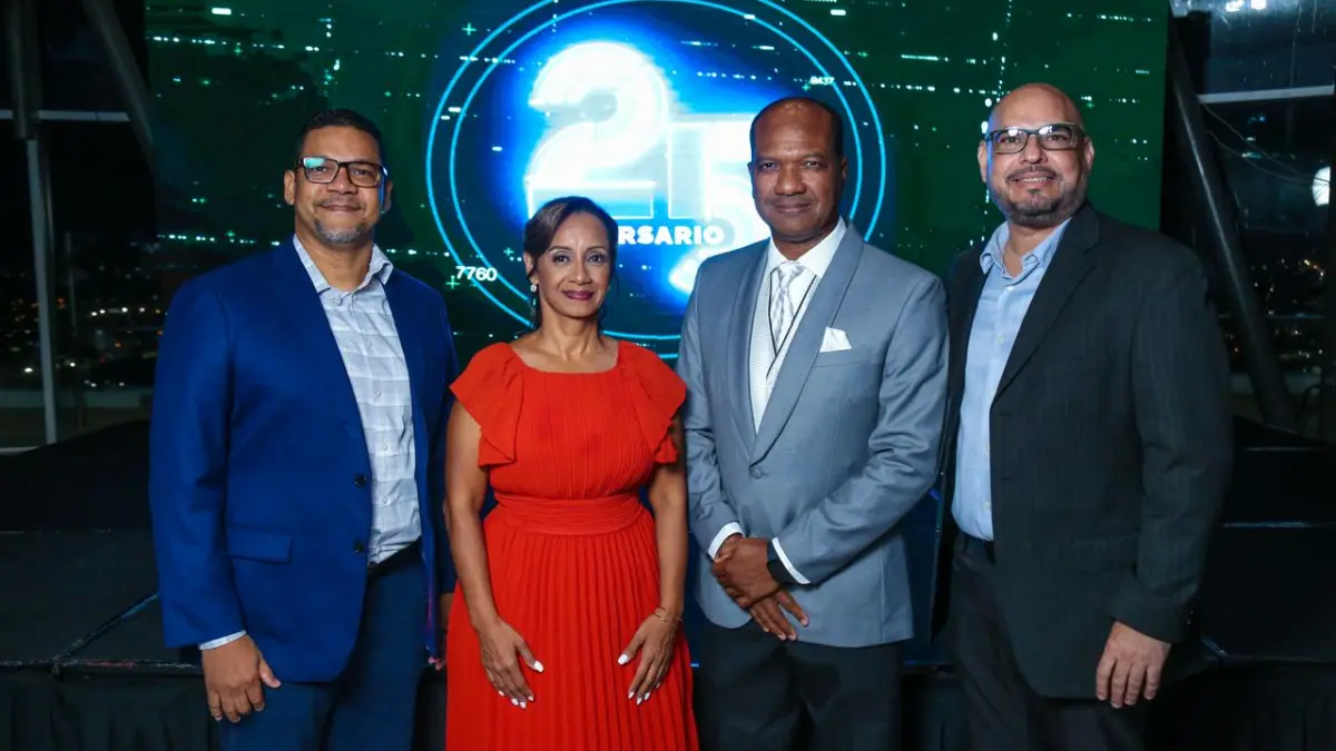 Empresa de telecomunicación Cablecomm celebra 25 aniversario