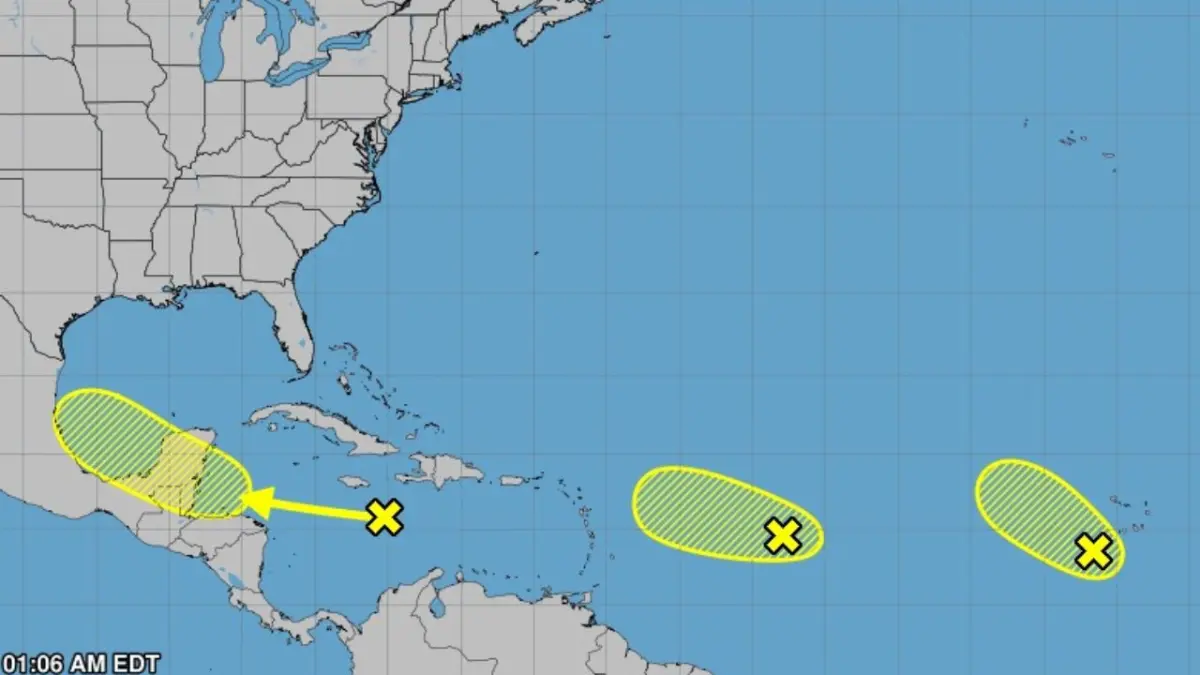 Centro de Huracanes de Miami da seguimiento a tres ondas tropicales con potencial ciclónico