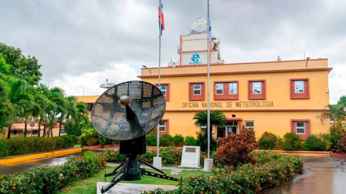 Indomet: Onda tropical continúa alejándose; se espera una disminución en las lluvias