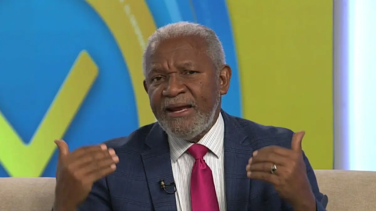 La falta de continuidad de las políticas educativas, uno de los mayores problemas, dice Melanio Paredes