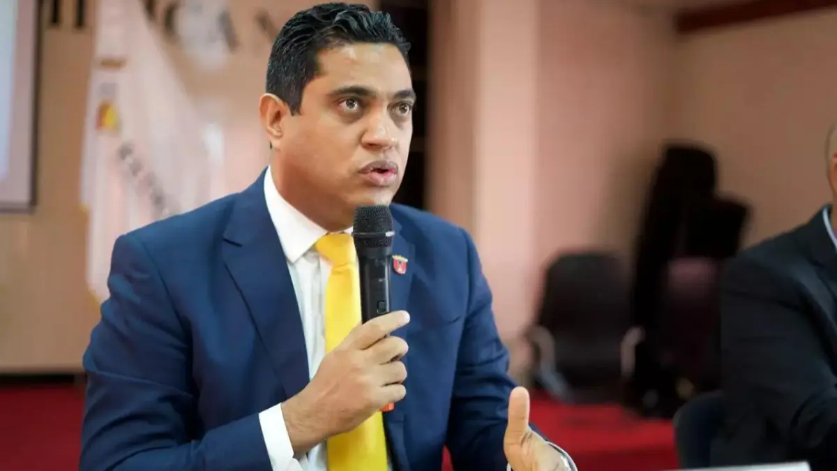 Kelvin Cruz presentó un patrimonio de casi 80 millones de pesos en declaración jurada