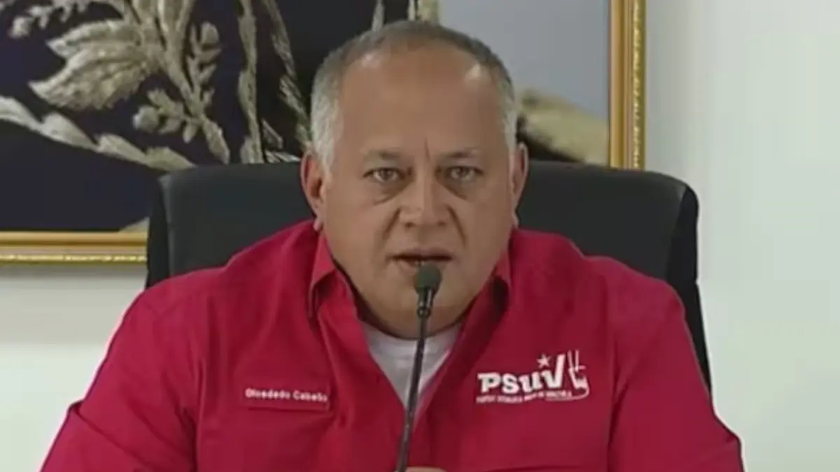 Diosdado Cabello insta Abinader a verse en el espejo del expresidente de Honduras