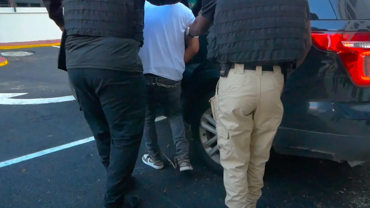 Extraditan a PR dominicano acusado de venta y porte ilegal de armas