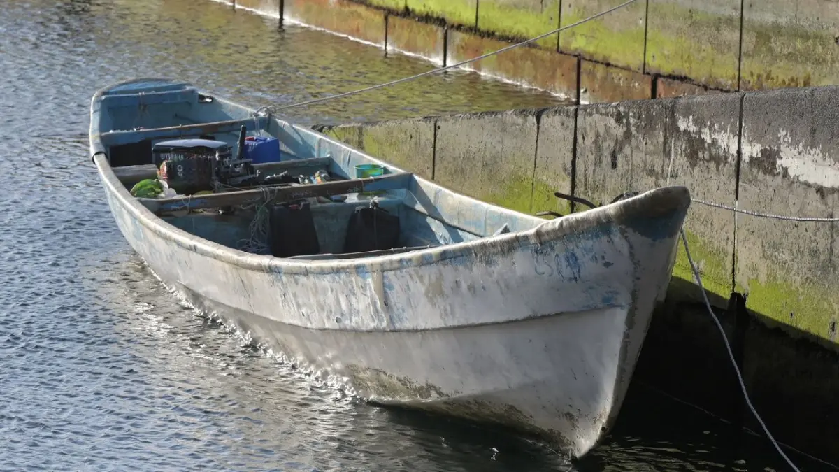 Hallan al menos treinta cadáveres en descomposición en un cayuco en Senegal